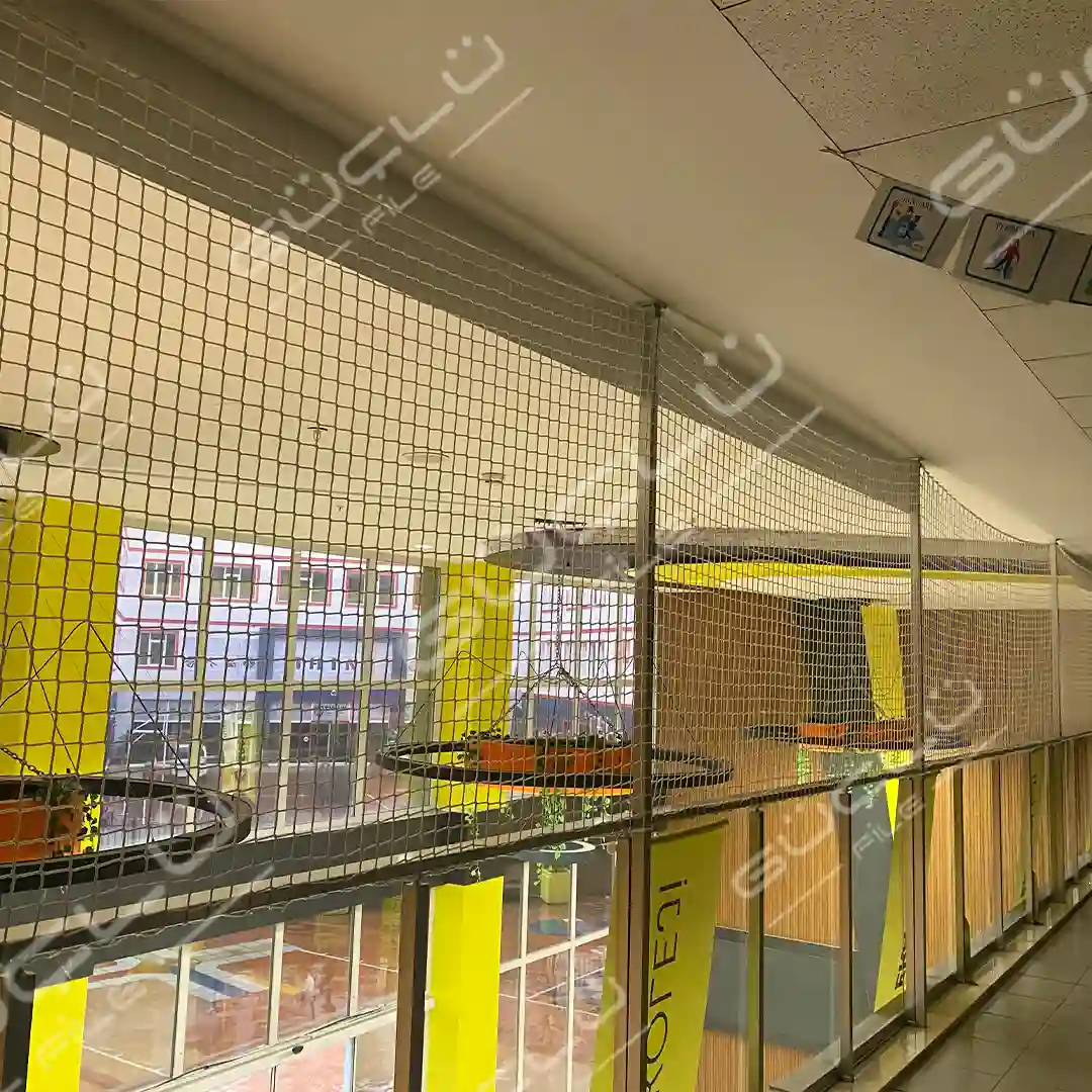 Era koleji emniyet filesi sarı